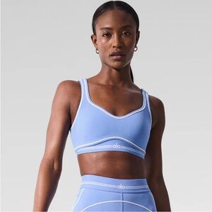 ALO yoga crystal blue throb bra